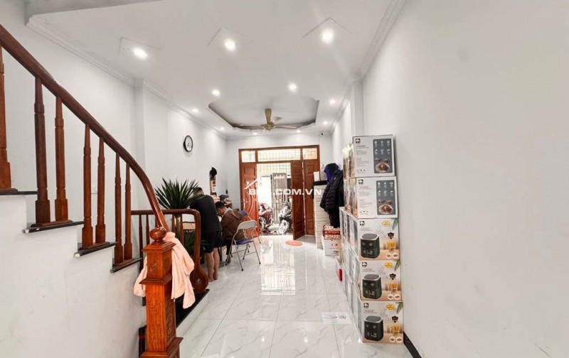 BÁN NHÀ LÊ TRỌNG TẤN - THANH XUÂN - NHÀ DÂN XÂY ĐẸP - SẴN Ở - 40M2 GIÁ 7.9 TỶ